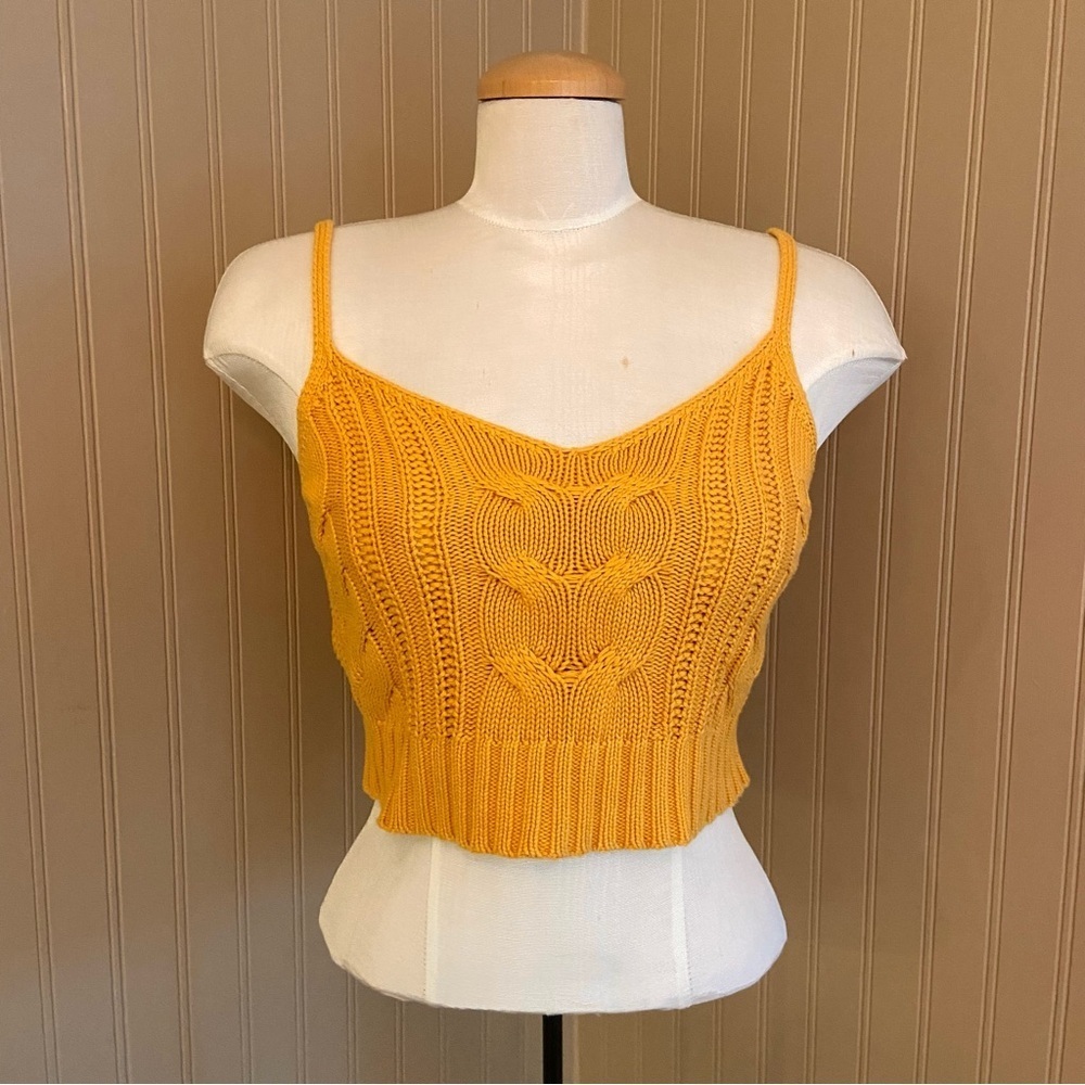 American Eagle Yellow Cable Knit 100% Cotton Crop Top Women’s Size M
